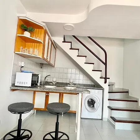 Cozy Playmar 24 Apartment