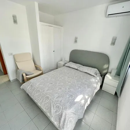 Cozy Playmar 24 Apartment